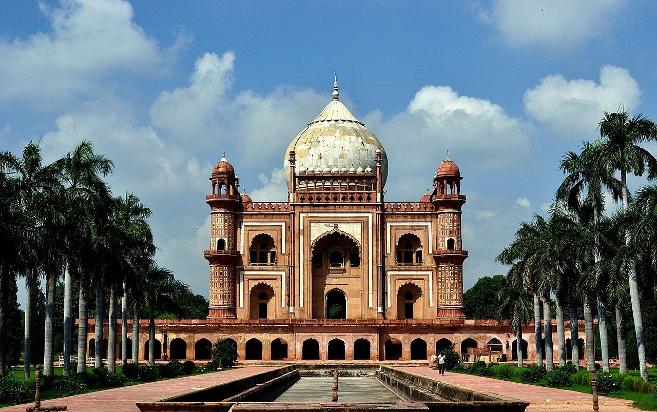 Safdarjung Tomb