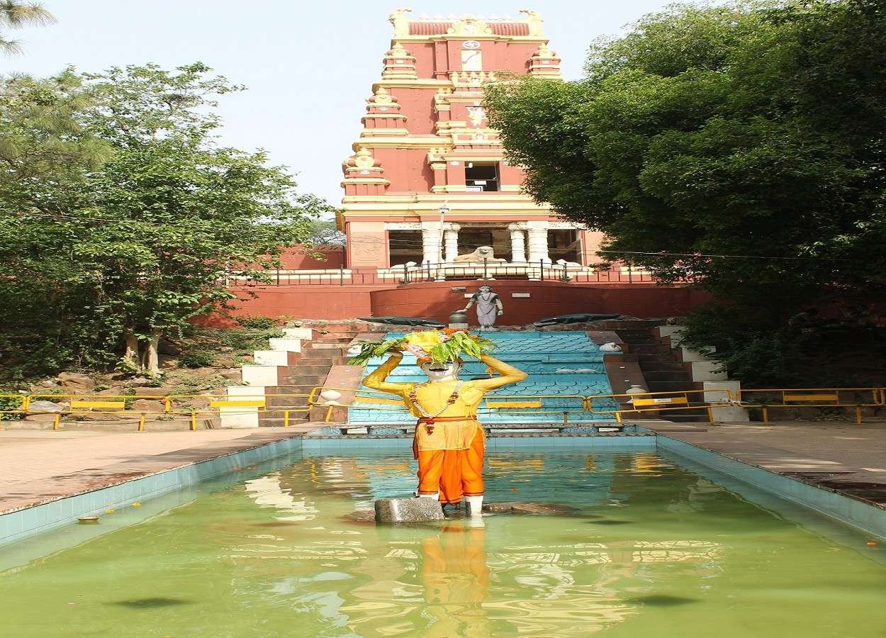 Shri Laxmi Narayan Temple (Birla Mandir)