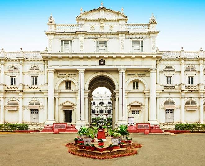 Jai Vilas Palace & Scindia Museum