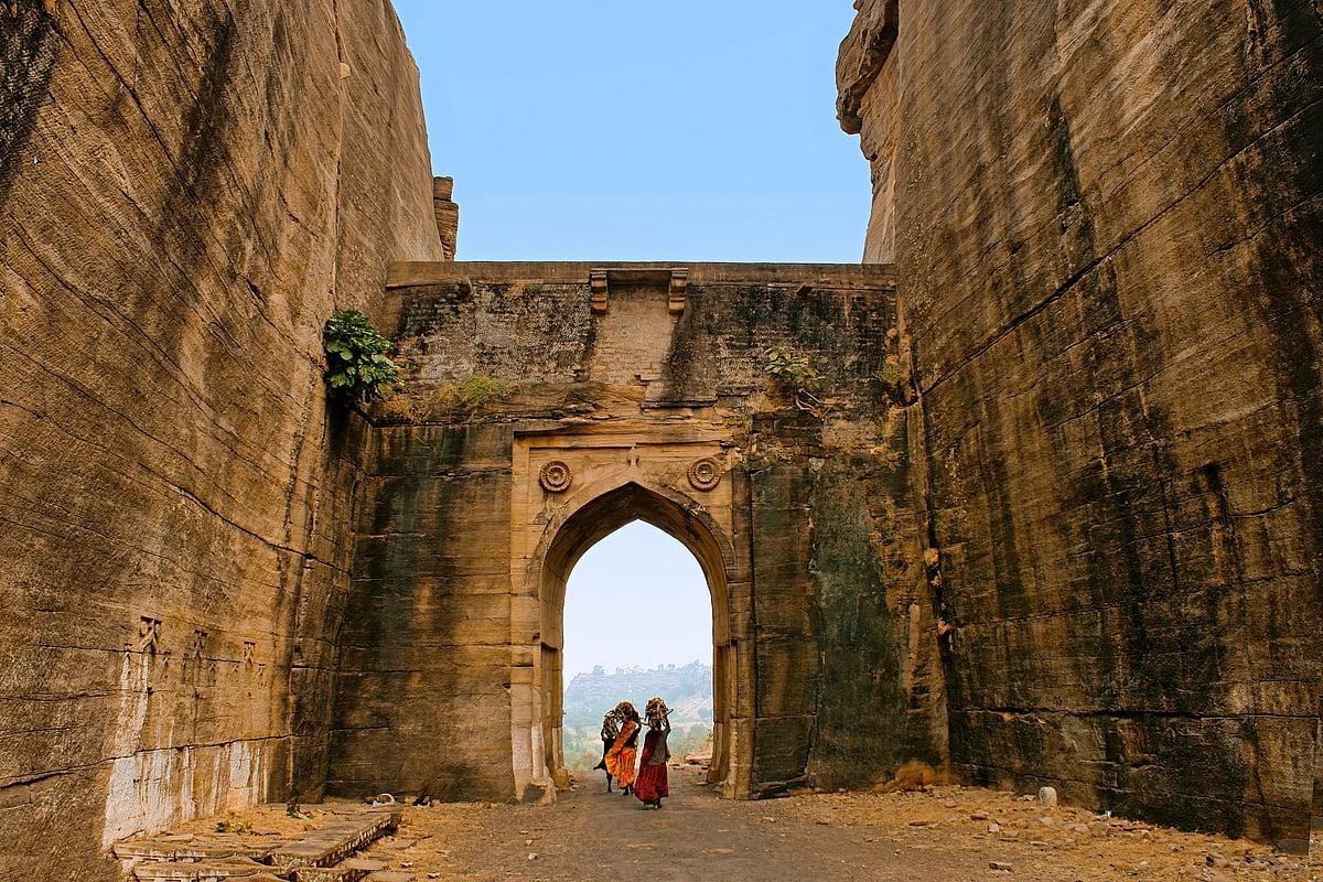 Chanderi Fort