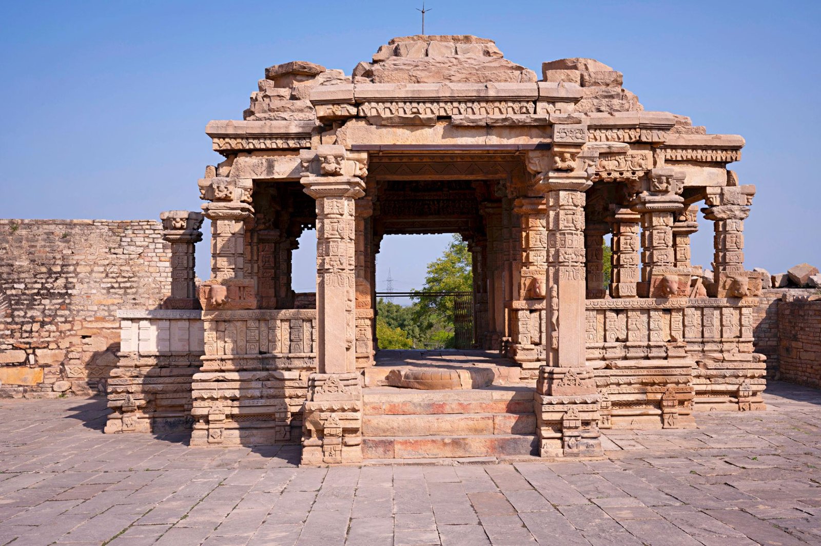 Padavali Fort