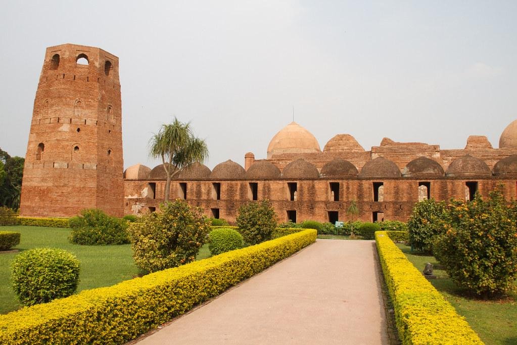 Katra Masjid